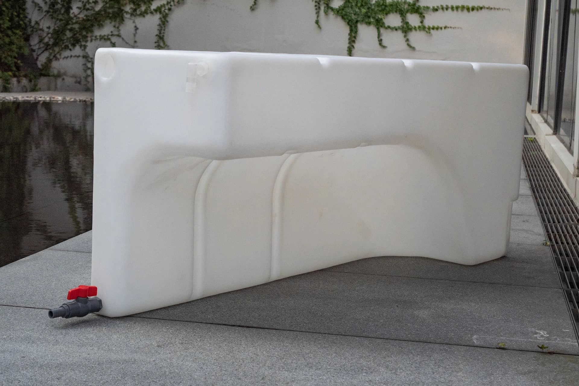 TORVA Sprinter 2500 & Transit 33-Gallon Non-Standard RV Wheel Well Water Tank